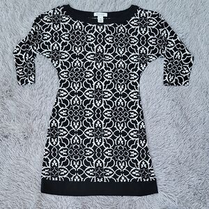 White House Black Market Black and White 3/4 Sleeve Sheath Dress
